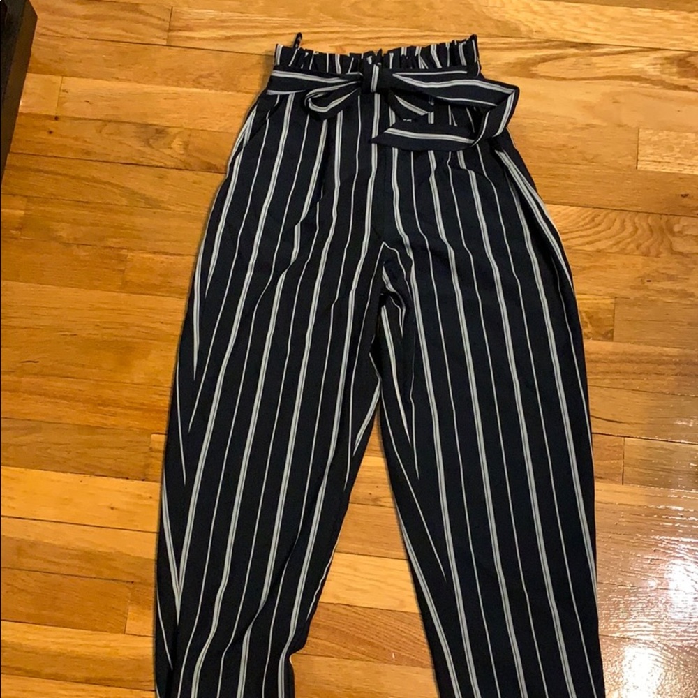 ASOS paperbag style pants NAVY AND WHITE COLOR